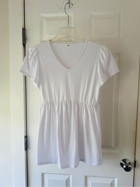 NEW Women's White V-Neck Babydoll Top